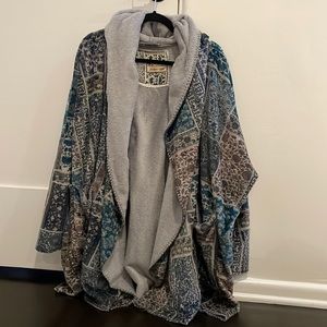 Johnny Was cozy soft wrap blanket sweater - size M